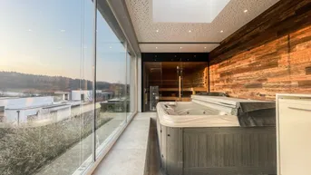 Expose Sonniges Anwesen: Pool, Sauna und lichtdurchflutete Räume!!