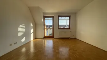 Expose Sonniger Pärchentraum mit Balkon und TG Parkplatz!