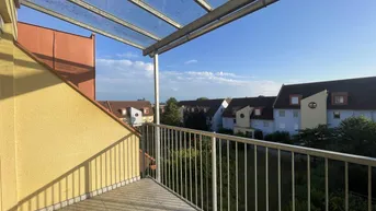 Expose Sonniger Pärchentraum mit Balkon und TG Parkplatz!
