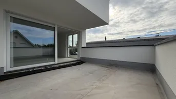 Expose Sonnige Wohnung mit großer Terrasse u. Parkplatz.