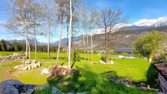 Expose 1 a Baugrundstück - ruhige, leichte Hanglage am Waldrand - herrlicher unverbaubarer Panoramablick 