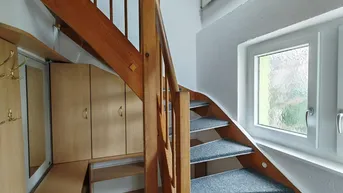 Expose Lichtdurchflutete 4 Zi-Whg mit Balkon