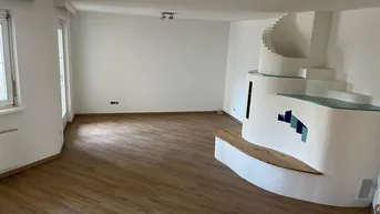 Expose Attraktive 3-Zimmer-Wohnung mit Balkon und EBK in Lienz