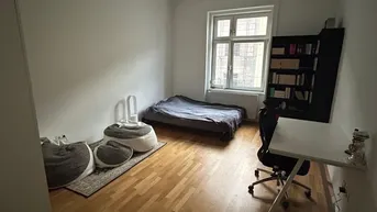Expose BITTE KEINE ANFRAGEN MEHR!! Charmante 1-Zimmerwohnung mit Wohlfühlflair in Wien, 1140 – Nähe Schönbrunn