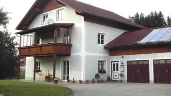 Expose 3-Zimmer Wohnung mit Garten und Einbauküche