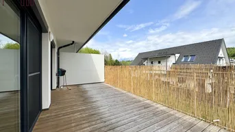Expose NATUR TRIFFT DESIGN : Exklusives Eckreihenhaus mit Garten, Terrasse und zwei Parkplätzen