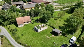 Expose PROVISIONSFREI : Großes Grundstück mit sanierungsbedürftigem Altbestand in idyllischer Ruhelage
