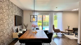 Expose VOLLUNTERKELLERT: Modernes Eckreihenhaus mit Pool &amp; perfekter Familienlage