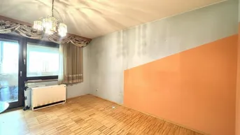 Expose LOGGIA: Geräumige 2-Zimmer-Wohnung mit Extraküche und großem Allgemeingarten - Tiefgarage vorhanden!