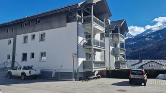 Expose Attraktive 3-Raum-EG-Wohnung mit kleiner Küche und Balkon in Virgen