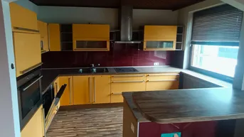 Expose Wohnen und Arbeiten unter einem Dach - attraktives Mietobjekt: großzügiges Haus mit ca. 300 m² 