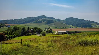 Expose Voll aufgeschlossenes, sonniges Bauland mit idyllischem Ausblick!