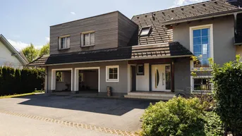 Expose Lebensqualität pur: Ausblick, Pool, Doppelgarage &amp; Photovoltaik!