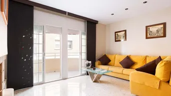 Expose Haus / Villa mit 365m² und 70m² Terrasse zu verkaufen in Gavà Mar, Barcelona