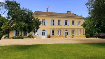 Expose Elegantes Herrenhaus mit Salzwasser-Pool und Gästehaus in Bergerac, Frankreich