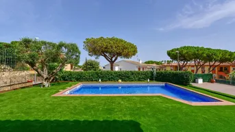Expose 494m² Villa zu verkaufen in Platja d'Aro, Costa Brava