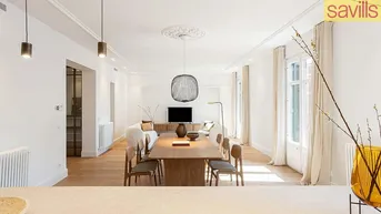 Expose Brandneu renoviertes Penthouse mit tadellosem Design, mit Möbeln zu verkaufen in Eixample, Barcelona