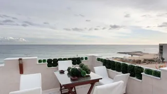 Expose Luxuriöses Haus am Meer an der Küste von Barcelona Maresme zu verkaufen