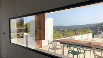 Expose Haus / Villa 1.000m² mit 640m² Terrasse zu verkaufen in San José, Ibiza