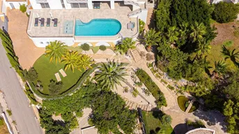 Expose Haus / Villa 800m² für Verkauf in Altea Town, Costa Blanca, Spanien