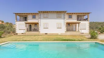 Expose Perfekte Villa für große Familien, zu verkaufen in Puntiró, Palma, Mallorca