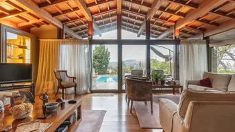 Expose Ausgezeichnetes 6 Schlafzimmer Haus / Villa mit 50m² Terrasse zu verkaufen in Sant Cugat
