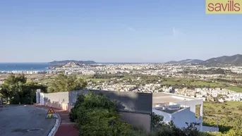 Expose Grundstück von 2500 m² für geplantes Haus mit 211m² und 98m² Terrasse in Ibiza-Stadt zu verkaufen