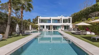Expose Villa von 525 m² zu verkaufen in Santa Eulalia, Ibiza