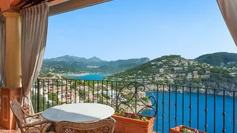 Expose Herrliche Villa in erster Reihe in Puerto Andratx, Mallorca zu verkaufen
