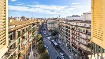 Expose Zentral gelegene 5-Zimmer-Wohnung mit Stadtblick in Palma