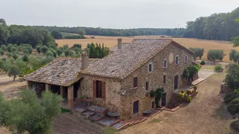 Expose 563m² Landhaus zu verkaufen in El Gironés, Girona