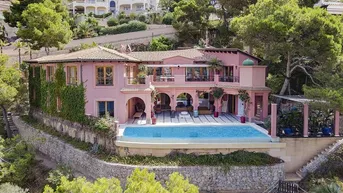 Expose Luxusvilla mit direktem Meerzugang zu verkaufen in Puerto Andratx, Mallorca