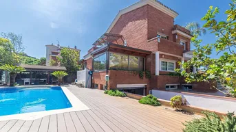 Expose 370 m² große Villa zum Verkauf in Gavà Mar, Barcelona
