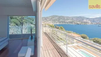 Expose Villa mit Blick auf Cap Ferrat und das Meer