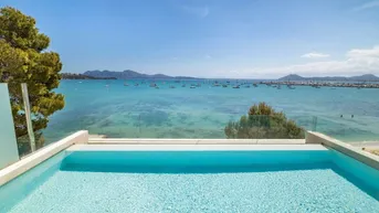 Expose Einzigartiges Penthouse mit privatem Pool zu verkaufen in Puerto Pollensa, Mallorca