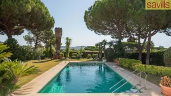 Expose 528m² Haus / Villa zu verkaufen in Calonge, Costa Brava