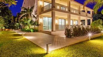 Expose Villa von 800 m² für Verkauf in Playa San Juan, Alicante, Spanien