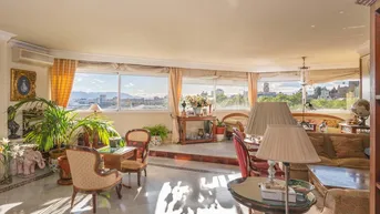 Expose 3-Zimmer-Wohnung mit 300m² Garten zu verkaufen in Malagueta - El Limonar, Málaga