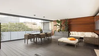 Expose Ausgezeichnete 2-Schlafzimmer-Wohnung mit 67m² Terrasse zu verkaufen in Les Corts, Barcelona