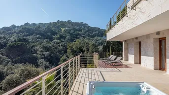 Expose 860m² Haus / Villa zu verkaufen in Lloret de Mar / Tossa de Mar, Girona