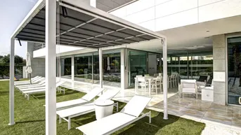 Expose 750m² Haus / Villa mit 100m² Terrasse in Golf zu verkaufen, Alicante