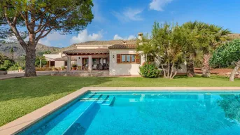 Expose Hübsche Villa auf dem Lande mit Lizenz zur Ferienvermietung zu verkaufen in Pollensa, Mallorca