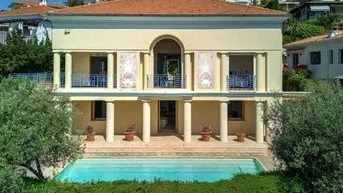 Expose Villa im Art Déco-Stil in Nizza
