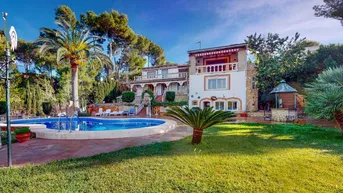 Expose Freistehende Villa mit Pool und unverbaubarem Blick in Santa Ponça