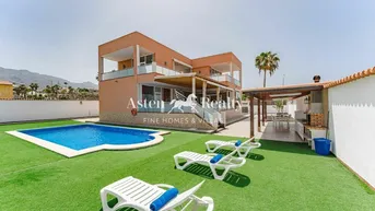 Expose Moderne Luxus-Einfamilienvilla in Playa Paraíso, mit beeindruckendem Panoramablick auf das Meer