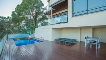 Expose Ausgezeichnete moderne Villa zu verkaufen 1,5 km von Lloret de Mar