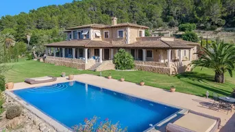 Expose Luxuriöses Landhaus mit Mietlizenz zu verkaufen in Puig deSanta Magdalena, Mallorca