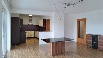 Expose Attraktive 3-Zimmer-Wohnung mit Balkon und Einbauk�üche in Mattighofen_1200€_inkl. Betriebskosten (ohne Strom)