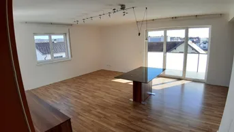 Expose Attraktive 3-Raum-Wohnung mit Einbauküche und Balkon in Mattighofen
