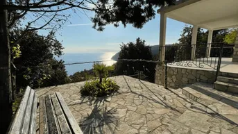 Expose Verkauf eines Hauses von 175 m2 mit Meerblick und Swimmingpool in Sutomore, Nähe Bar